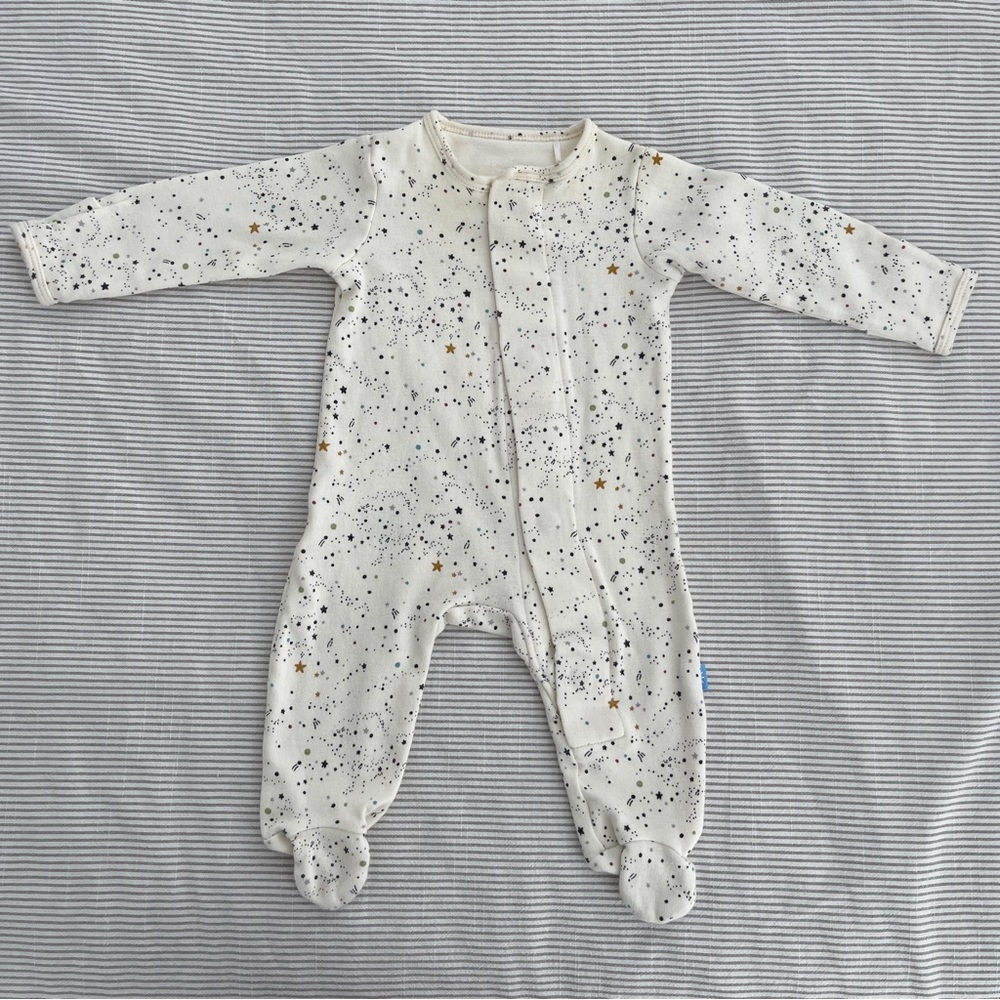 simply magnetic me organic cotton magnetic footie (set of 2)